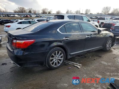 Trzecie zdjęcie samochodu z tyłu: 2011 LEXUS LS 460 VIN:JTHCL5EF8B5010066 - miniatura