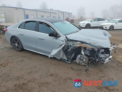 Czwarte zdjęcie samochodu z boku: 2026 MERCEDES-BENZ E 350 4MATIC VIN:W1KLF4HB5TA240531 - miniatura