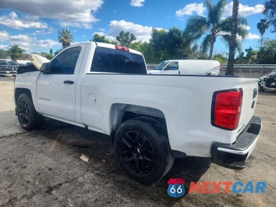 Drugie zdjęcie samochodu z przodu: 2018 CHEVROLET SILVERADO C1500 VIN:1GCNCNEH7JZ219253 - miniatura