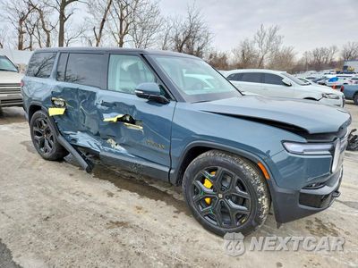 Czwarte zdjęcie samochodu z boku: 2026 RIVIAN R1S PREMIUM VIN:7PDSGBBP1TN081911 - miniatura