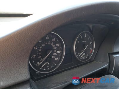 Zdjęcie 9 z 11 samochodu: 2010 BMW 328 XI SULEV VIN:WBAPK5C51AA651420 - miniatura