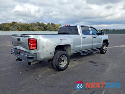 Trzecie zdjęcie samochodu z tyłu: 2017 CHEVROLET SILVERADO K3500 VIN:1GC4KYCY8HF207966 - miniatura