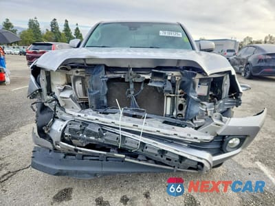 Piąte zdjęcie samochodu w środku: 2019 TOYOTA TACOMA DOUBLE CAB VIN:5TFAX5GN9KX156966 - miniatura