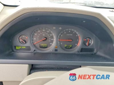 Zdjęcie 9 z 11 samochodu: 2006 VOLVO XC90 VIN:YV4CN592161256454 - miniatura