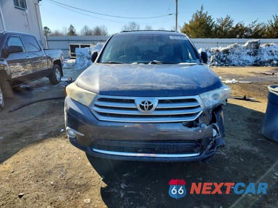 Piąte zdjęcie samochodu w środku: 2013 TOYOTA HIGHLANDER PLUS VIN:5TDBK3EH5DS248752 - miniatura