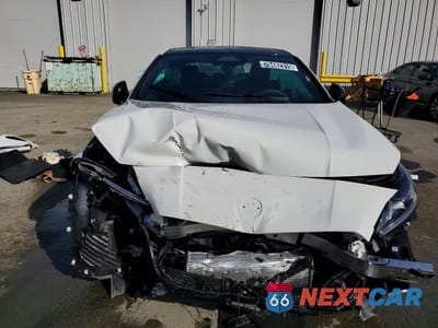 Piąte zdjęcie samochodu w środku: 2026 BMW 228 VIN:WBA83GG00T7U74872 - miniatura