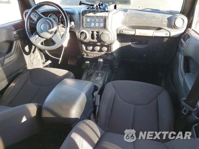 Zdjęcie 8 z 13 samochodu: 2017 JEEP WRANGLER UNLIMITED SPORT VIN:1C4BJWDG9HL639634 - miniatura