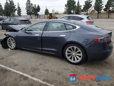 Drugie zdjęcie samochodu z przodu: 2018 TESLA MODEL S VIN:5YJSA1E20JF282651 - miniatura