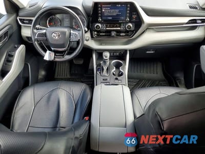 Zdjęcie 8 z 14 samochodu: 2021 TOYOTA HIGHLANDER L VIN:5TDBZRBH1MS080448 - miniatura