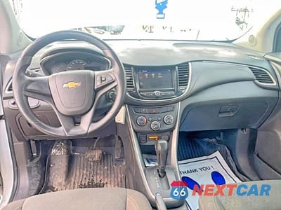 Zdjęcie 9 z 10 samochodu: 2018 CHEVROLET TRAX LS VIN:KL7CJNSB0JB583002 - miniatura