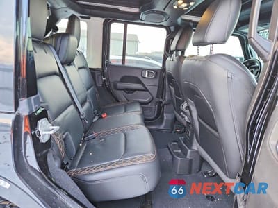 Zdjęcie 10 z 12 samochodu: 2021 JEEP WRANGLER UNLIMITED SAHARA VIN:1C4HJXEG6MW831858 - miniatura