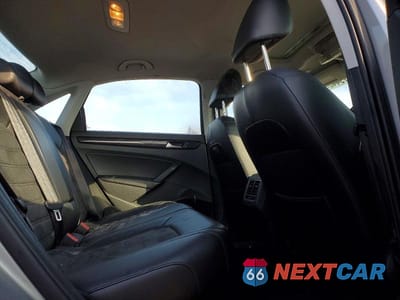 Zdjęcie 10 z 12 samochodu: 2014 VOLKSWAGEN PASSAT SEL VIN:1VWCN7A3XEC070799 - miniatura