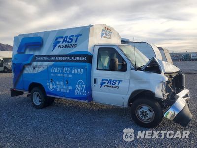 Czwarte zdjęcie samochodu z boku: 2024 FORD ECONOLINE E350 SUPER DUTY CUTAWAY VAN VIN:1FDWE3FN6RDD04676 - miniatura