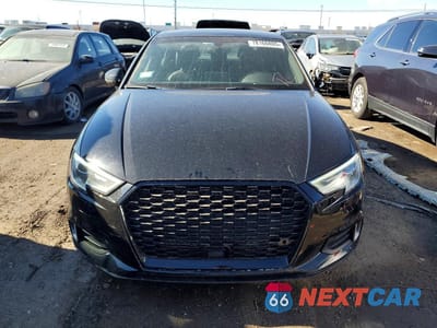 Piąte zdjęcie samochodu w środku: 2017 AUDI A3 PREMIUM VIN:WAUAUGFF6H1039868 - miniatura