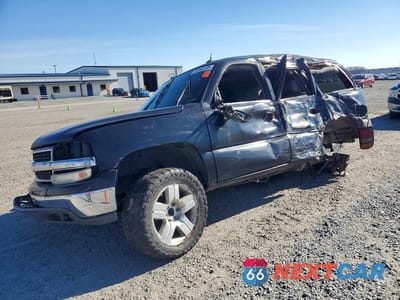 2005 CHEVROLET TAHOE K1500 1GNEK13T75R111361 - główne zdjęcie licytacji z USA - miniatura