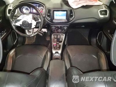 Zdjęcie 8 z 14 samochodu: 2019 JEEP COMPASS LATITUDE VIN:3C4NJDBB3KT690082 - miniatura