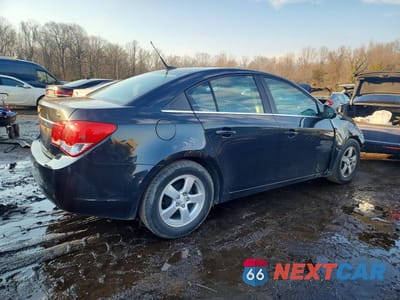 Trzecie zdjęcie samochodu z tyłu: 2013 CHEVROLET CRUZE LT VIN:1G1PC5SB7D7157922 - miniatura