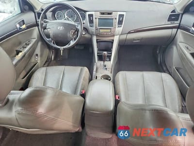 Zdjęcie 8 z 11 samochodu: 2010 HYUNDAI SONATA LIMITED V6 VIN:5NPEU4AF5AH620433 - miniatura