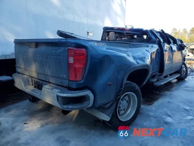 Trzecie zdjęcie samochodu z tyłu: 2024 CHEVROLET SILVERADO K3500 LTZ VIN:1GC4YUEY8RF373796 - miniatura