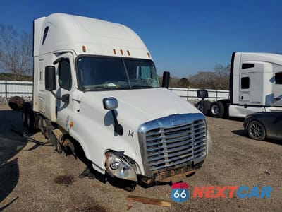 2016 FREIGHTLINER CASCADIA 126 SEMI TRUCK 3AKJGLBG2GSHT7219 - główne zdjęcie licytacji z USA - miniatura