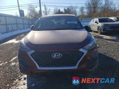 Piąte zdjęcie samochodu w środku: 2019 HYUNDAI TUCSON SE VIN:KM8J2CA41KU978032 - miniatura