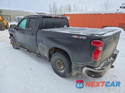 Drugie zdjęcie samochodu z przodu: 2019 CHEVROLET SILVERADO K1500 VIN:1GCRYAEH0KZ398409 - miniatura