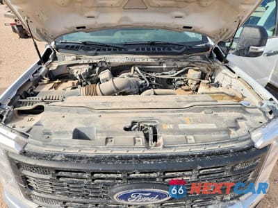 Zdjęcie 12 z 13 samochodu: 2023 FORD F350 SUPER DUTY VIN:1FT8W3BA9PEC30769 - miniatura