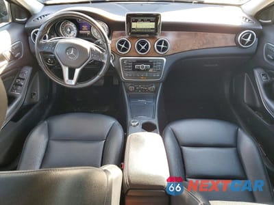 Zdjęcie 8 z 11 samochodu: 2015 MERCEDES-BENZ GLA 250 4MATIC VIN:WDCTG4GB8FJ169185 - miniatura