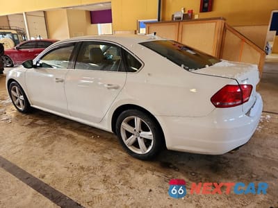 Drugie zdjęcie samochodu z przodu: 2012 VOLKSWAGEN PASSAT SE VIN:1VWBP7A34CC096365 - miniatura