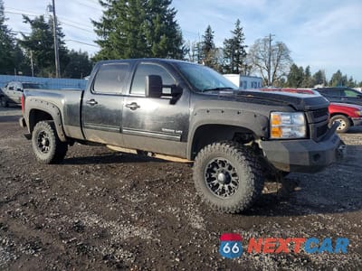 Czwarte zdjęcie samochodu z boku: 2012 CHEVROLET SILVERADO K2500 HEAVY DUTY LTZ VIN:1GC1KYC84CF195049 - miniatura