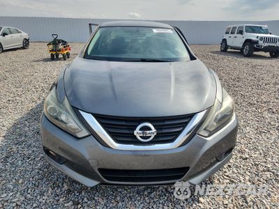 Piąte zdjęcie samochodu w środku: 2017 NISSAN ALTIMA 2.5 SR VIN:1N4AL3AP9HC167059 - miniatura