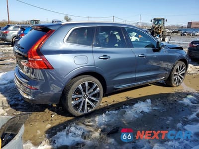 Trzecie zdjęcie samochodu z tyłu: 2023 VOLVO XC60 ULTIMATE VIN:YV4062RA0P1197663 - miniatura