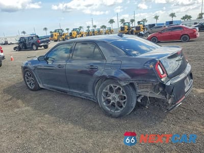 Drugie zdjęcie samochodu z przodu: 2017 CHRYSLER 300 S VIN:2C3CCAGG2HH565701 - miniatura