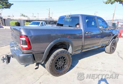 Trzecie zdjęcie samochodu z tyłu: 2023 RAM 2500 POWERWAGON VIN:3C6UR5ELXPG634808 - miniatura