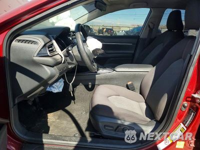 Zdjęcie 7 z 13 samochodu: 2019 TOYOTA CAMRY L VIN:4T1B11HK4KU755788 - miniatura