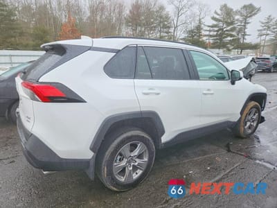 Trzecie zdjęcie samochodu z tyłu: 2025 TOYOTA RAV4 XLE VIN:2T3P1RFV6SW597804 - miniatura