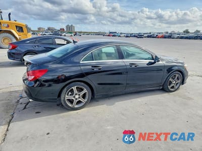 Trzecie zdjęcie samochodu z tyłu: 2014 MERCEDES-BENZ CLA 250 4MATIC VIN:WDDSJ4GB0EN101219 - miniatura
