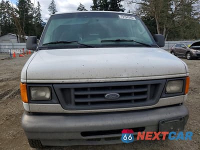 Piąte zdjęcie samochodu w środku: 2004 FORD E250 UTILITY / SERVICE VAN VIN:1FTNE24L44HB55598 - miniatura