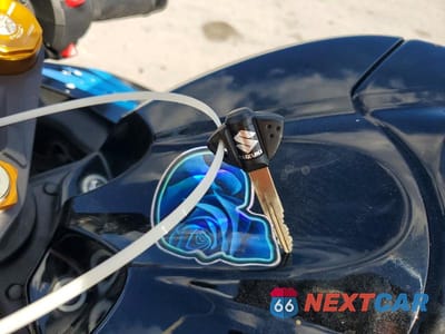 Zdjęcie 8 z 9 samochodu: 2023 SUZUKI GSX-R1000 R VIN:JS1DM11H0P7100031 - miniatura