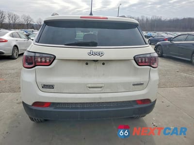 Zdjęcie 6 z 14 samochodu: 2018 JEEP COMPASS LATITUDE VIN:3C4NJCBB4JT420416 - miniatura