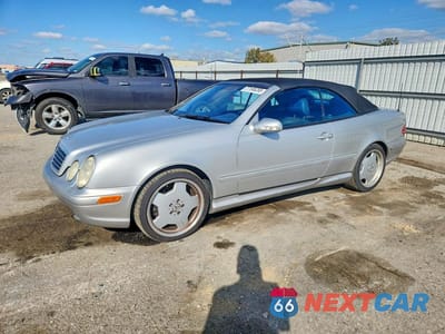2002 MERCEDES-BENZ CLK 55 AMG WDBLK74G72T115976 - główne zdjęcie licytacji z USA - miniatura