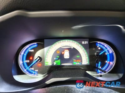 Zdjęcie 9 z 13 samochodu: 2025 TOYOTA RAV4 VIN:JTMRWRFV7SD341730 - miniatura