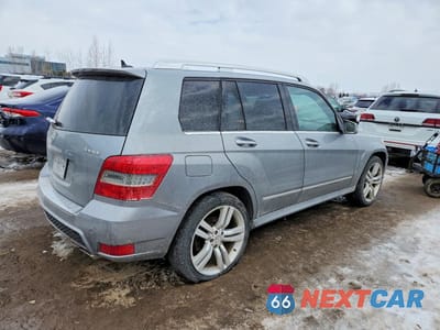 Trzecie zdjęcie samochodu z tyłu: 2012 MERCEDES-BENZ GLK 350 4MATIC VIN:WDCGG8HB5CF910155 - miniatura