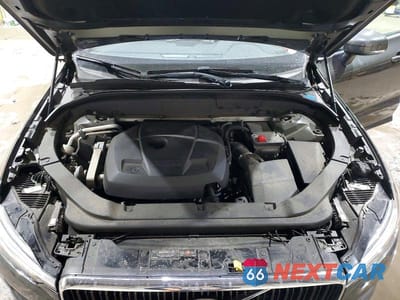Zdjęcie 12 z 12 samochodu: 2019 VOLVO XC60 T5 VIN:LYV102RK8KB187126 - miniatura