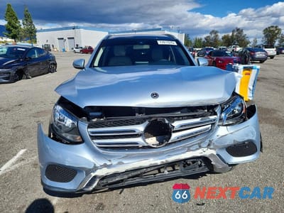 Piąte zdjęcie samochodu w środku: 2017 MERCEDES-BENZ GLC 300 VIN:WDC0G4JB3HV010288 - miniatura