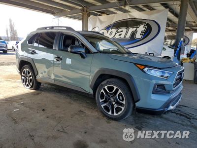 Czwarte zdjęcie samochodu z boku: 2019 TOYOTA RAV4 ADVENTURE VIN:2T3J1RFV3KC012863 - miniatura