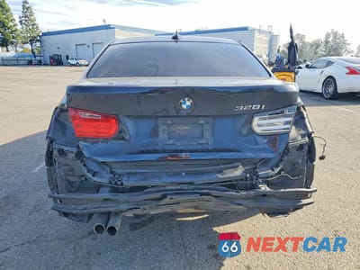 Zdjęcie 6 z 13 samochodu: 2014 BMW 328 I SULEV VIN:WBA3C1C57EK110117 - miniatura