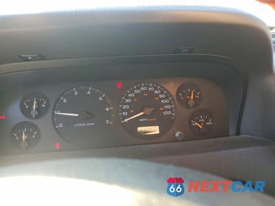 Zdjęcie 9 z 13 samochodu: 2002 JEEP GRAND CHEROKEE LAREDO VIN:1J4GW48S82C178860 - miniatura