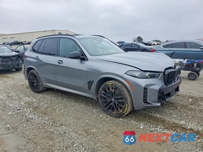 Czwarte zdjęcie samochodu z boku: 2024 BMW X5 M60I VIN:5UX33EU03R9V13388 - miniatura
