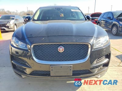 Piąte zdjęcie samochodu w środku: 2019 JAGUAR F-PACE PRESTIGE VIN:SADCK2GX3KA393127 - miniatura
